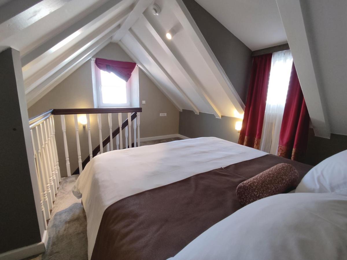 XII Century Heritage Hotel Trogir Dış mekan fotoğraf