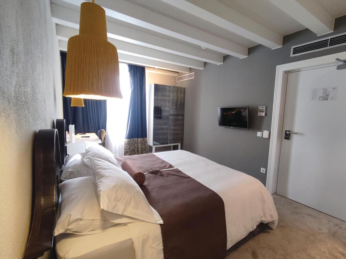 XII Century Heritage Hotel Trogir Dış mekan fotoğraf