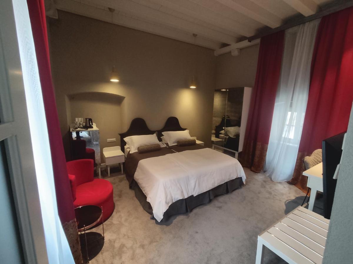 XII Century Heritage Hotel Trogir Dış mekan fotoğraf
