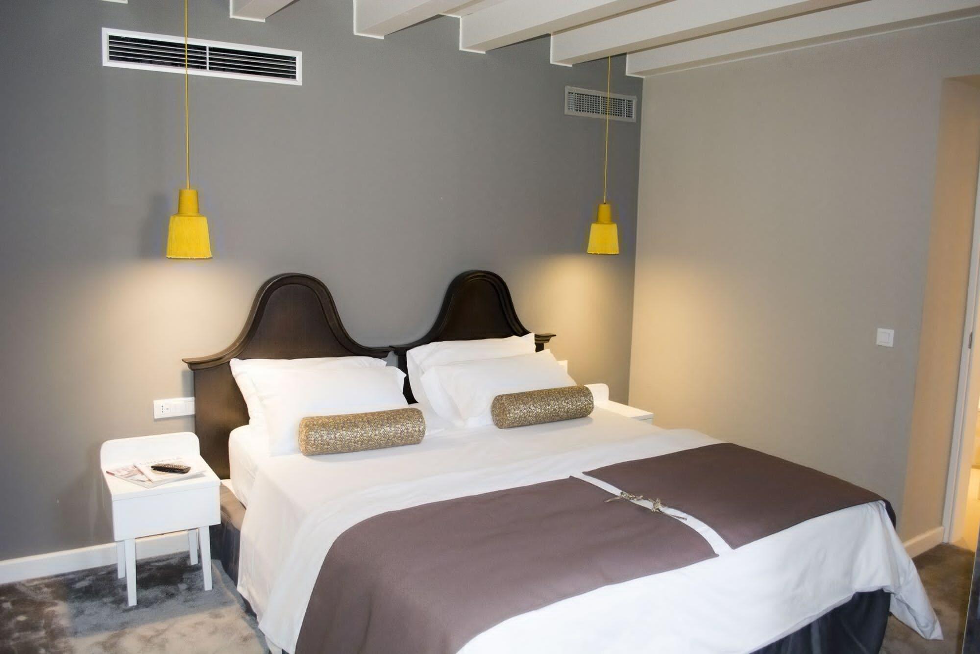 XII Century Heritage Hotel Trogir Dış mekan fotoğraf